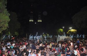 Grande público prestigia abertura da Christkindfest