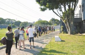 Famílias de baixa renda podem adquirir unidades da Caixa