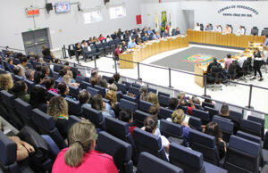 Câmara de Santa Cruz aprova reajuste do funcionalismo municipal