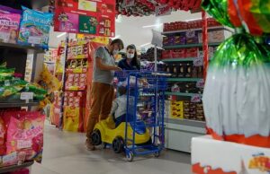 Comércio se prepara para a Páscoa