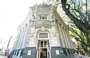 Casa das Artes Regina Simonis comemora os seus 100 anos