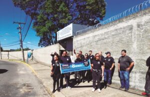 Proposta de reposição salarial gera protestos entre servidores