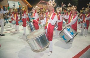 Santa Folia traz de volta a essência do carnaval