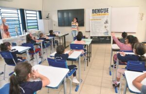 Um dia para instigar a reflexão na Escola Municipal Guilherme Hildebrand