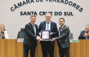 Irineu Alfonso Henn é Cidadão Santa-Cruzense