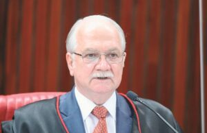 TSE fecha cadastro e comemora alistamento alto