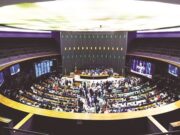 Câmara aprova piso salarial para enfermeiros