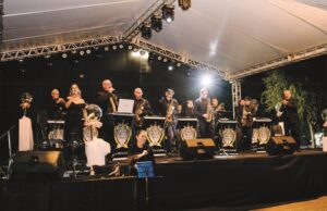 Santa Brass Band em Vera Cruz neste domingo
