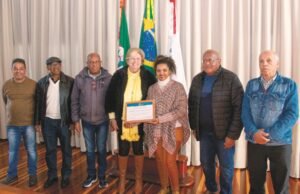 Prefeitura presta homenagem pelos 99 anos do Uniãozinho