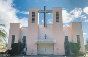 Cucas, pães e galinhada na Santo Inácio