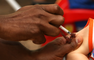Prevenção: pais devem levar crianças para vacinar contra pólio