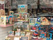 Dia das Crianças: data atrai pais aos brinquedos