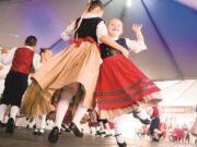 Grupos de danças alemãs abrilhantam a festa