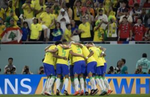 Copa do Mundo: Brasil goleia a Coreia e pega a Croácia nas quartas de final