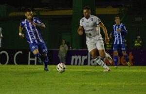 Gauchão: Avenida perde a terceira seguida e se complica por vaga