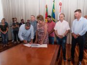 Prefeitura assina contrato para remoção de cabeamento aéreo irregular