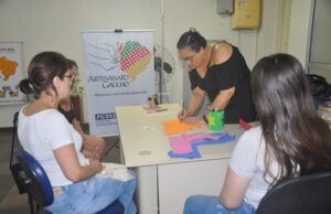 Oficinas de artesanato são destaque no Sine