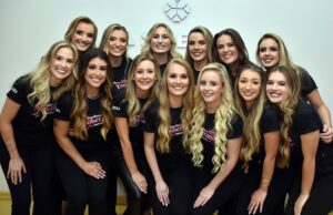Assemp apresenta as 13 candidatas que concorremaos títulos de Rainha e Princesas da 38ª Oktoberfest