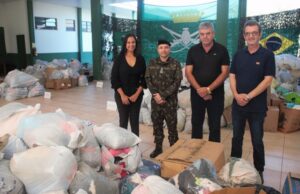 Solidariedade | 7º BIB repassa 40 mil peças para a Campanha do Agasalho