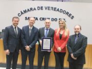 Reconhecimento | Imply recebe homenagem pelos 20 anos de atuação