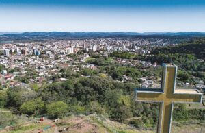 Relevância | Um polo regional do varejo atrai o olhar para Santa Cruz