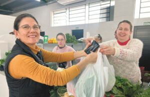 Feira Rural Central | Estrutura revitalizada para feirantes e clientes