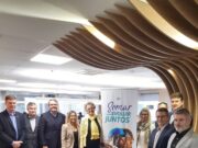 Helena Hermany assina aditivo contratual com a Corsan Aegea