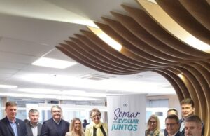 Helena Hermany assina aditivo contratual com a Corsan Aegea