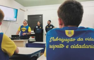 Estudantes | Guarda Mirim desfila fardada pela primeira vez em setembro