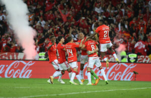 Libertadores: Internacional elimina River Plate e está nas quartas