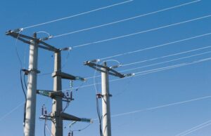 Energia elétrica | Fios ou postes avariados: a quem recorrer?