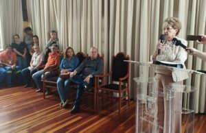 Prefeita Helena esclarece pontos da investigação e reforça confiança na justiça