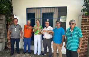 Prefeitura constrói banheiro para atender motorista e cobradores