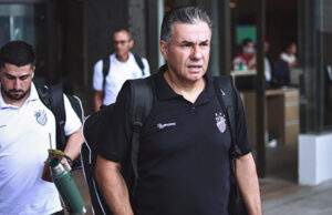 Paulo Henrique deixa o comando técnico do Santa Cruz