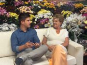 Prefeita recebe visita de santa-cruzense que desenvolveu prótese para mãos e braços