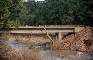 Prefeitura intensifica trabalho de recuperação de pontes e estradas