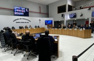 Câmara de Vereadores | Maioria aprova relatório que incrimina Henrique Hermany