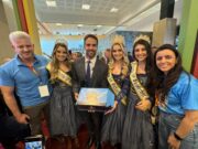Comitiva divulga 39ª Oktoberfest na 51ª ABAV Expo em Brasília