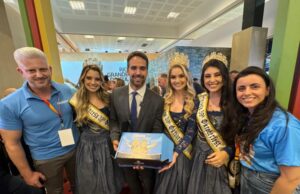Comitiva divulga 39ª Oktoberfest na 51ª ABAV Expo em Brasília