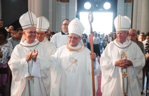 Diocese | Dom Itacir Brassiani toma posse como bispo