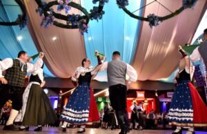 Atrações | Show de Luan Santana e segundo desfile temático são destaques do fim de semana da 39ª Oktoberfest