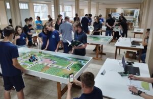 Aprendizado | Campeonato movimenta as equipes de robótica