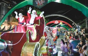 Christkindfest 2024 | Magia do Natal toma conta de Santa Cruz com primeiro desfile