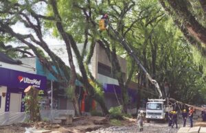 Calçadão da Floriano | Sérgio Moraes rejeita paralisação de obra