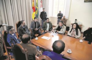 Política | Mourão visita Santa Cruz e critica governo federal