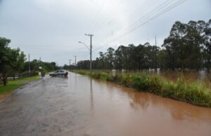 Chuvas | Prefeitura pede doações para atender abrigados no Parque da Oktoberfest