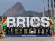 Internacional | Sanção de Trump contra Brasil é chantagem política e mira o Brics, segundo especialistas