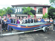 Enchentes | JTI doa barcos para Defesas Civis da região