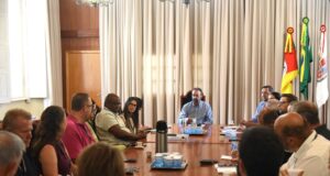 Política | Prefeito retorna das férias e reúne secretariado para alinhar ações