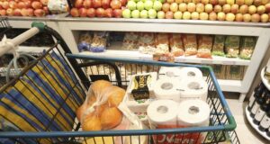 Economia l Preço médio da cesta de alimentos cai em janeiro no Rio Grande do Sul